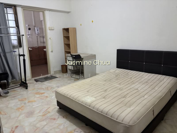 285 TAMPINES STREET 22