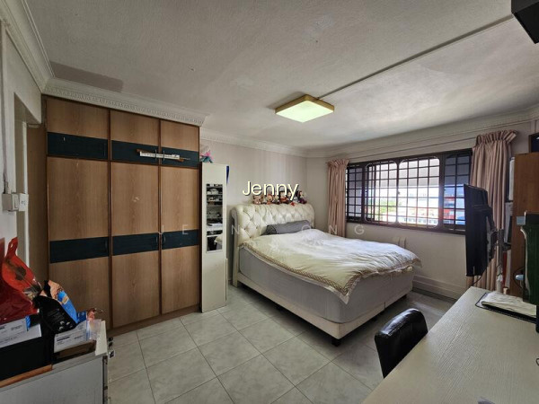 103 JURONG EAST STREET 13 photo 3