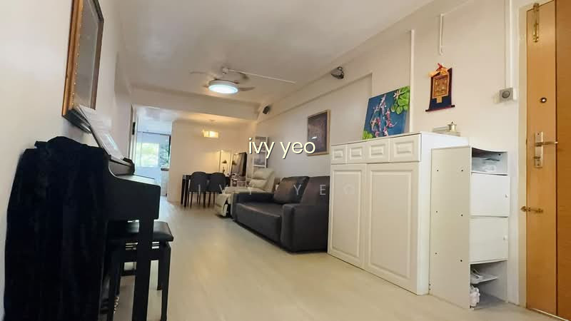 374 CLEMENTI AVENUE 4