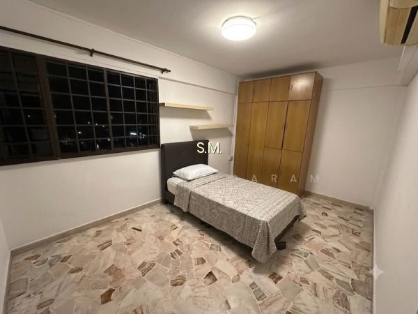 306 JURONG EAST STREET 32