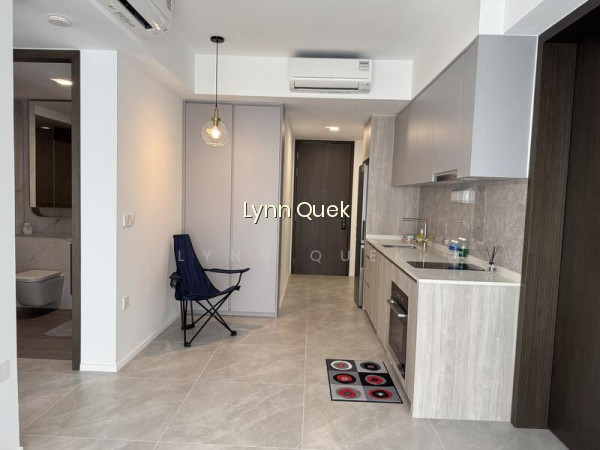 AMO RESIDENCE 8