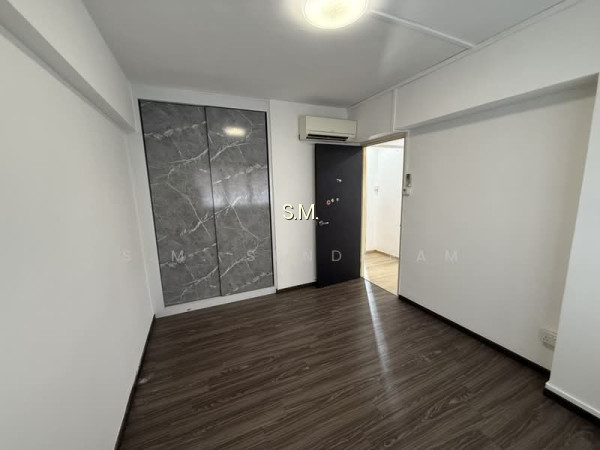 195 Rivervale Drive image 1 of 10