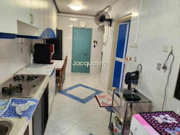 292B Compassvale Street image 1 of 10