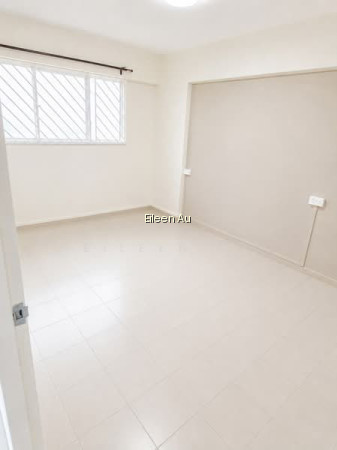 469 Tampines Street 44 image 1 of 10