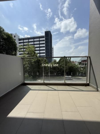STRATUM 6