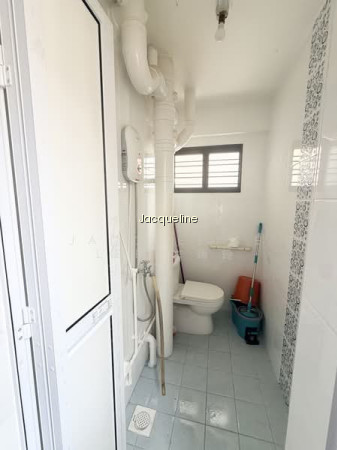 660 YISHUN AVENUE 4