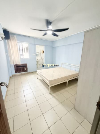 660 YISHUN AVENUE 4 photo 5