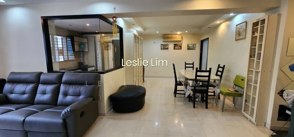 320C Anchorvale Drive image 1 of 10