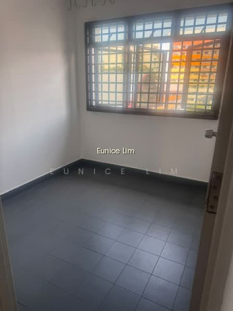 73 LORONG 4 TOA PAYOH photo 2