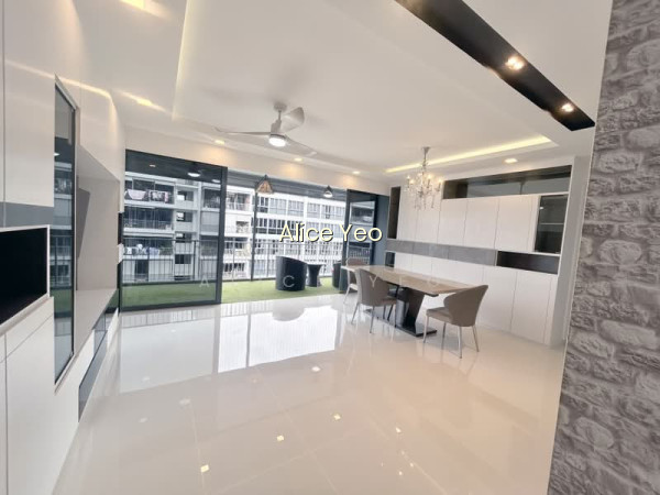 SKYPARK RESIDENCES image 1 of 10
