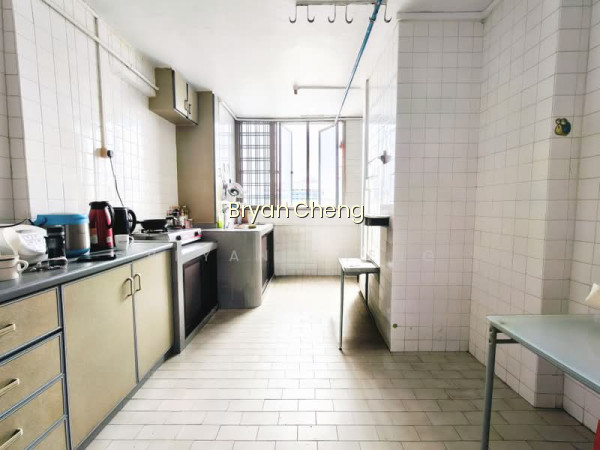 504 Bukit Batok Street 52 image 1 of 10