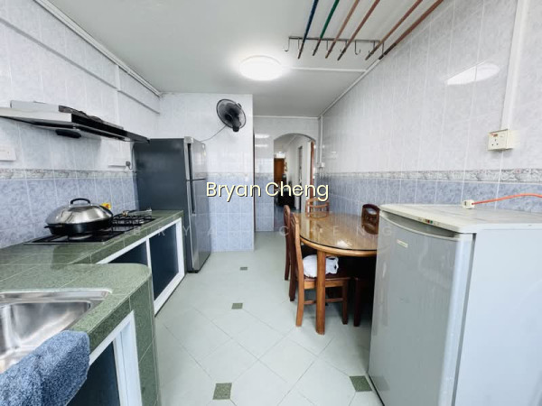 222 SERANGOON AVENUE 4 photo 2