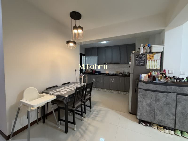 131C Canberra Crescent image 1 of 10