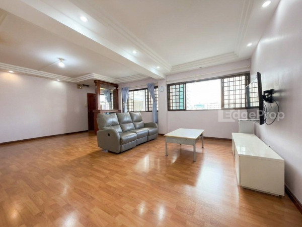 311 JURONG EAST STREET 32