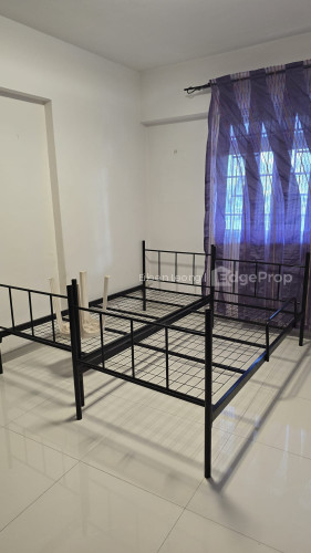 319 SEMBAWANG CLOSE photo 3