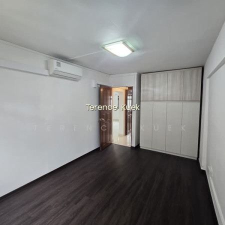 478 Jurong West Street 41 image 1 of 10
