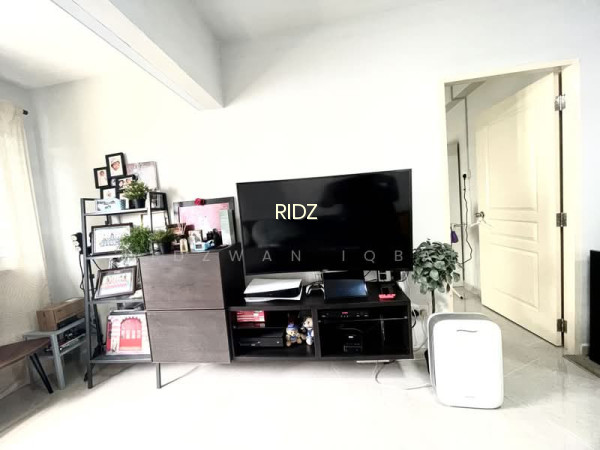 557 PASIR RIS STREET 51