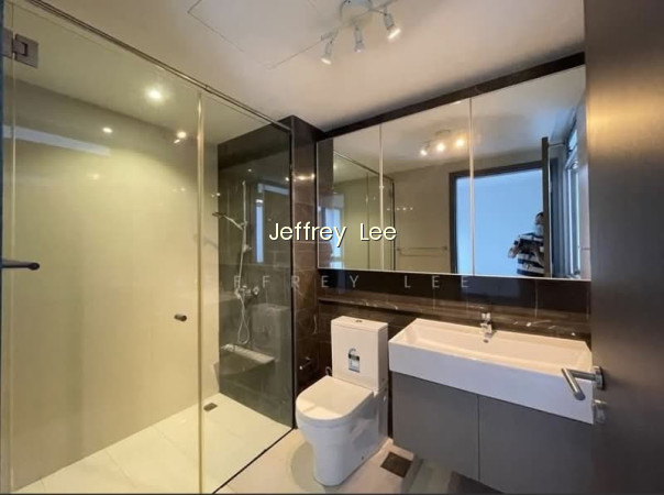 Q BAY RESIDENCES photo 5