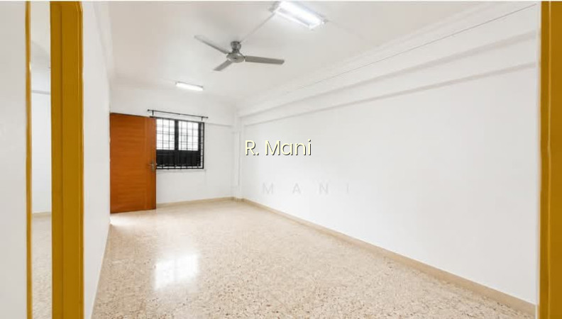 211 Jurong East Street 21 image 1 of 10