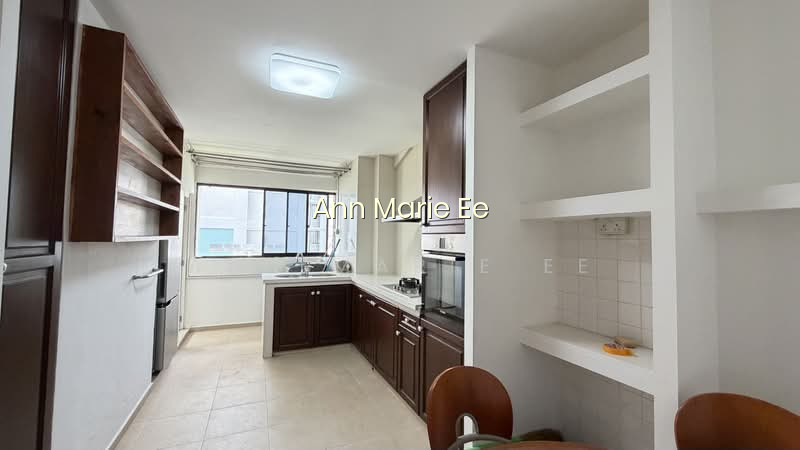 305 HOUGANG AVENUE 5 photo 2
