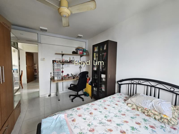 545 ANG MO KIO AVENUE 10 photo 3
