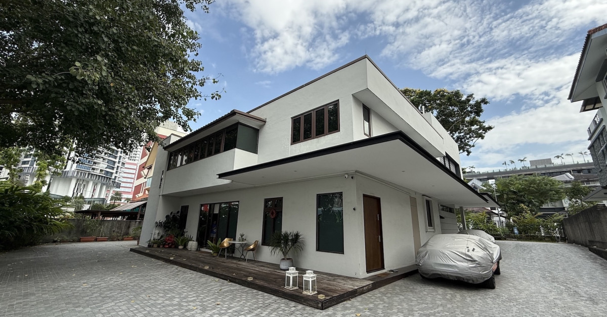 93 WHAMPOA DRIVE photo 2