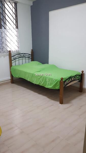 458 TAMPINES STREET 42 image 1 of 6