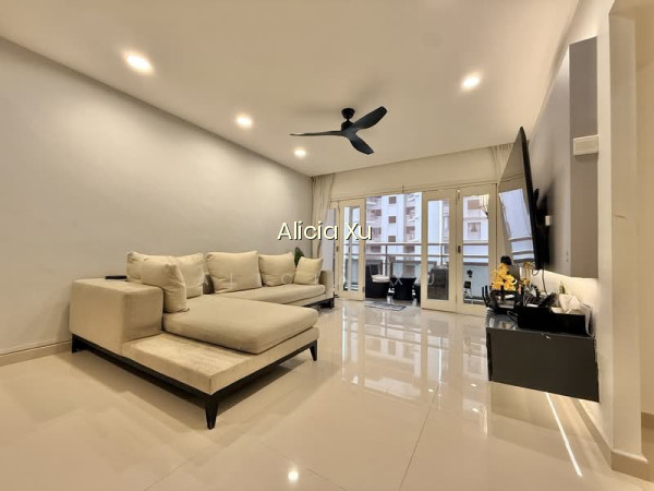 102 Rivervale Walk image 1 of 10
