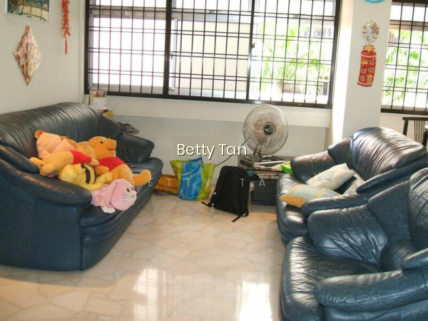 718 PASIR RIS STREET 72 photo 3