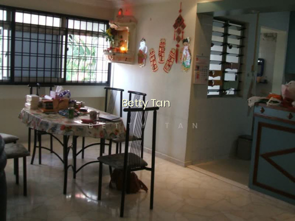 718 PASIR RIS STREET 72 photo 4