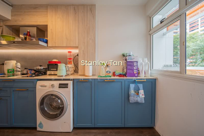9 HOLLAND AVENUE photo 4