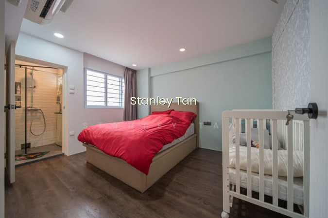 9 HOLLAND AVENUE photo 5