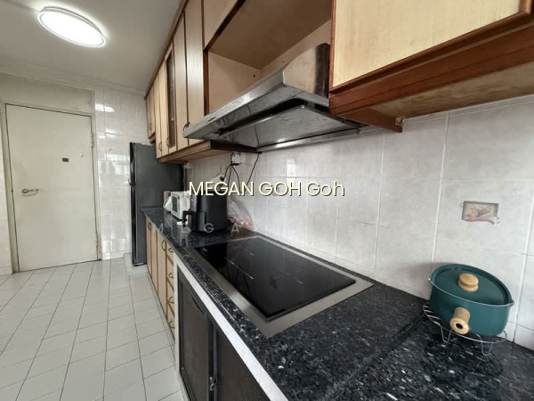 204A COMPASSVALE DRIVE photo 5