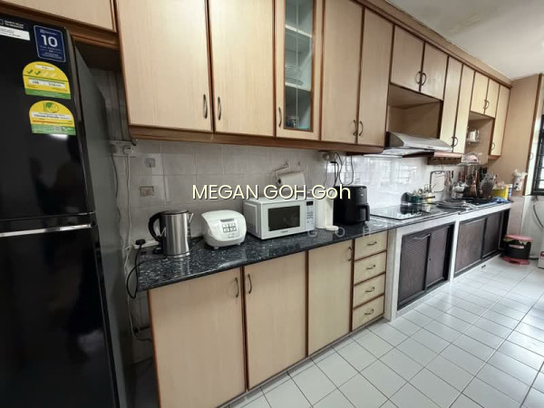 204A COMPASSVALE DRIVE photo 6