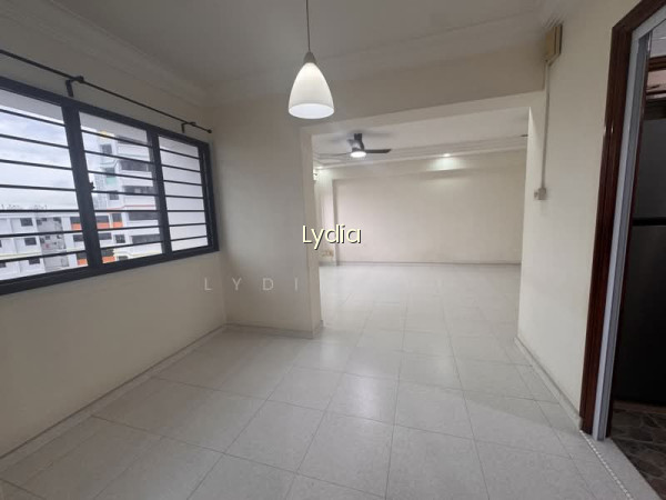 351 ANG MO KIO STREET 32 photo 2
