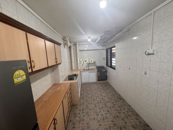 351 ANG MO KIO STREET 32 photo 3