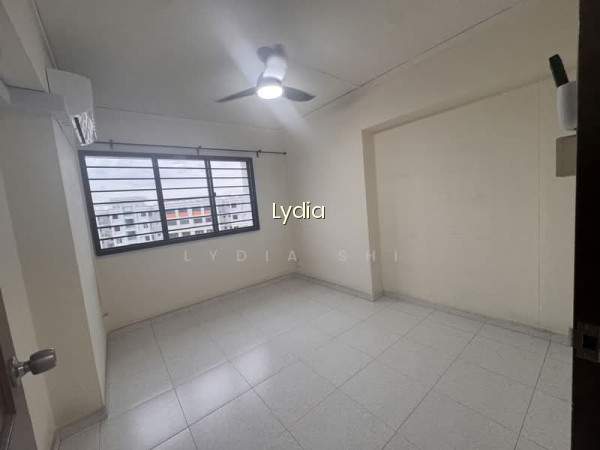 351 ANG MO KIO STREET 32 photo 5