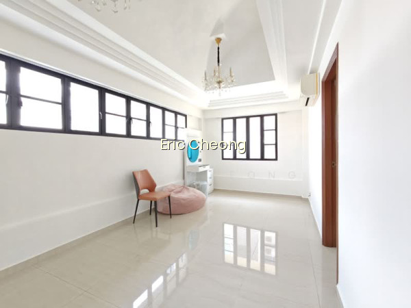 Duku Apartments image 1 of 10
