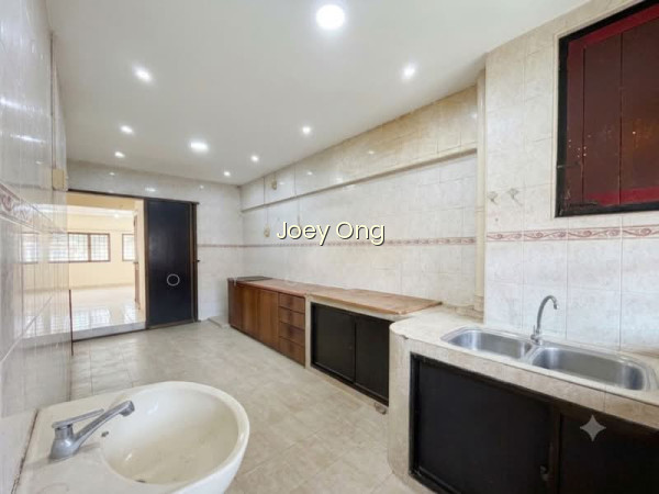 349 JURONG EAST AVENUE 1 photo 2