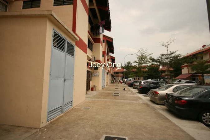 349 JURONG EAST AVENUE 1 photo 5