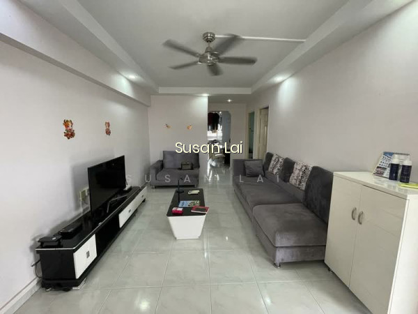 444 TAMPINES STREET 42 photo 5