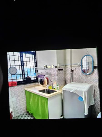 4 UPPER ALJUNIED LANE