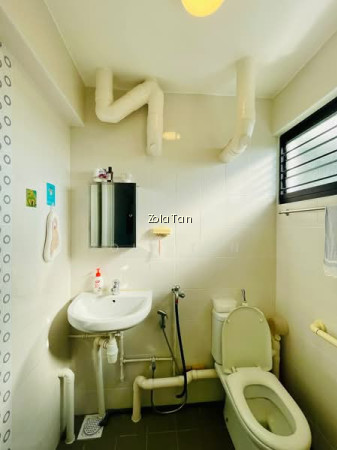 225 SERANGOON AVENUE 4 photo 4