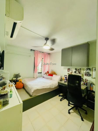 225 SERANGOON AVENUE 4 photo 5