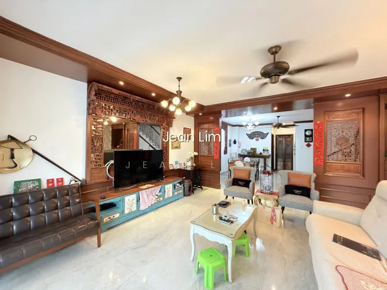 Springleaf Estate, Mrt, Terrace House, Freehold image 1 of 10