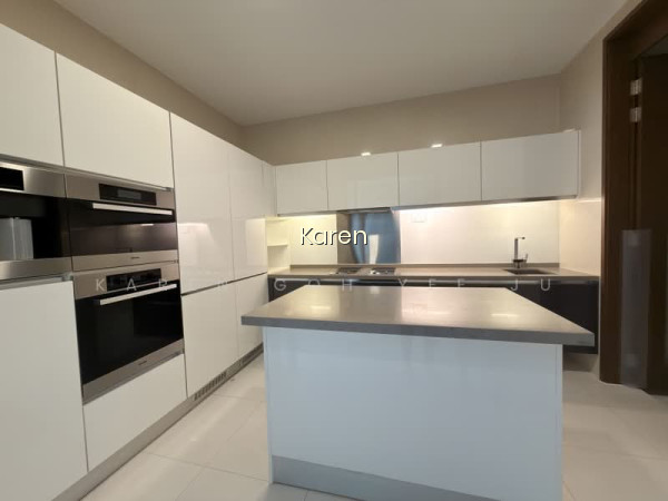 RESIDENCES @ EMERALD HILL photo 4