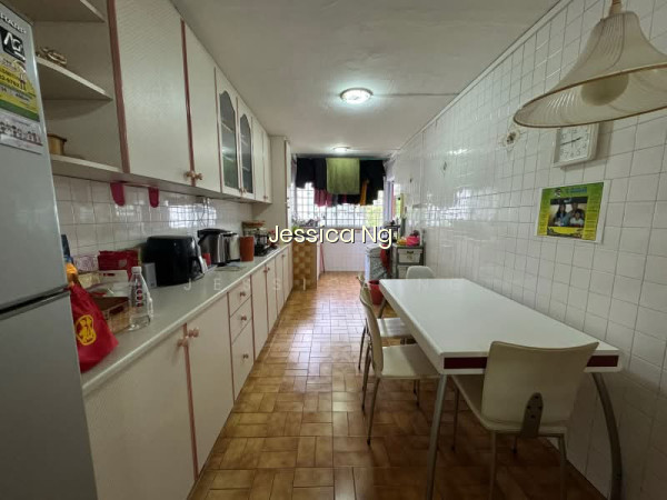 332 SERANGOON AVENUE 3 photo 6