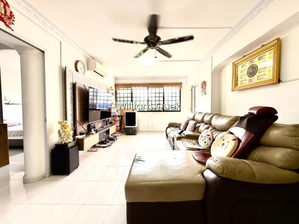 448 HOUGANG AVENUE 10