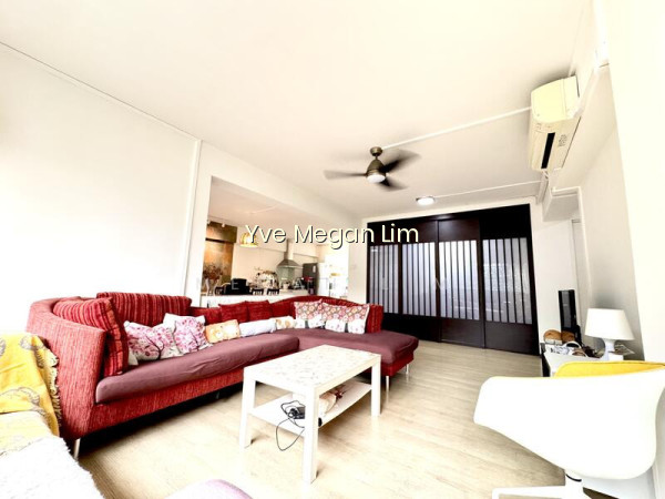 425 SERANGOON AVENUE 1