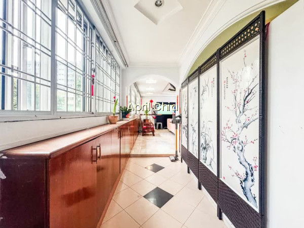 716 PASIR RIS STREET 72 photo 3